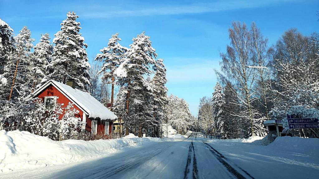 Talvinen kuva Koskenpään keskustasta